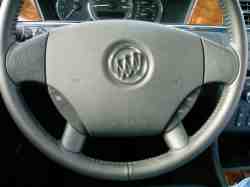 2006 Buick LaCrosse CXS, basic steering wheel.